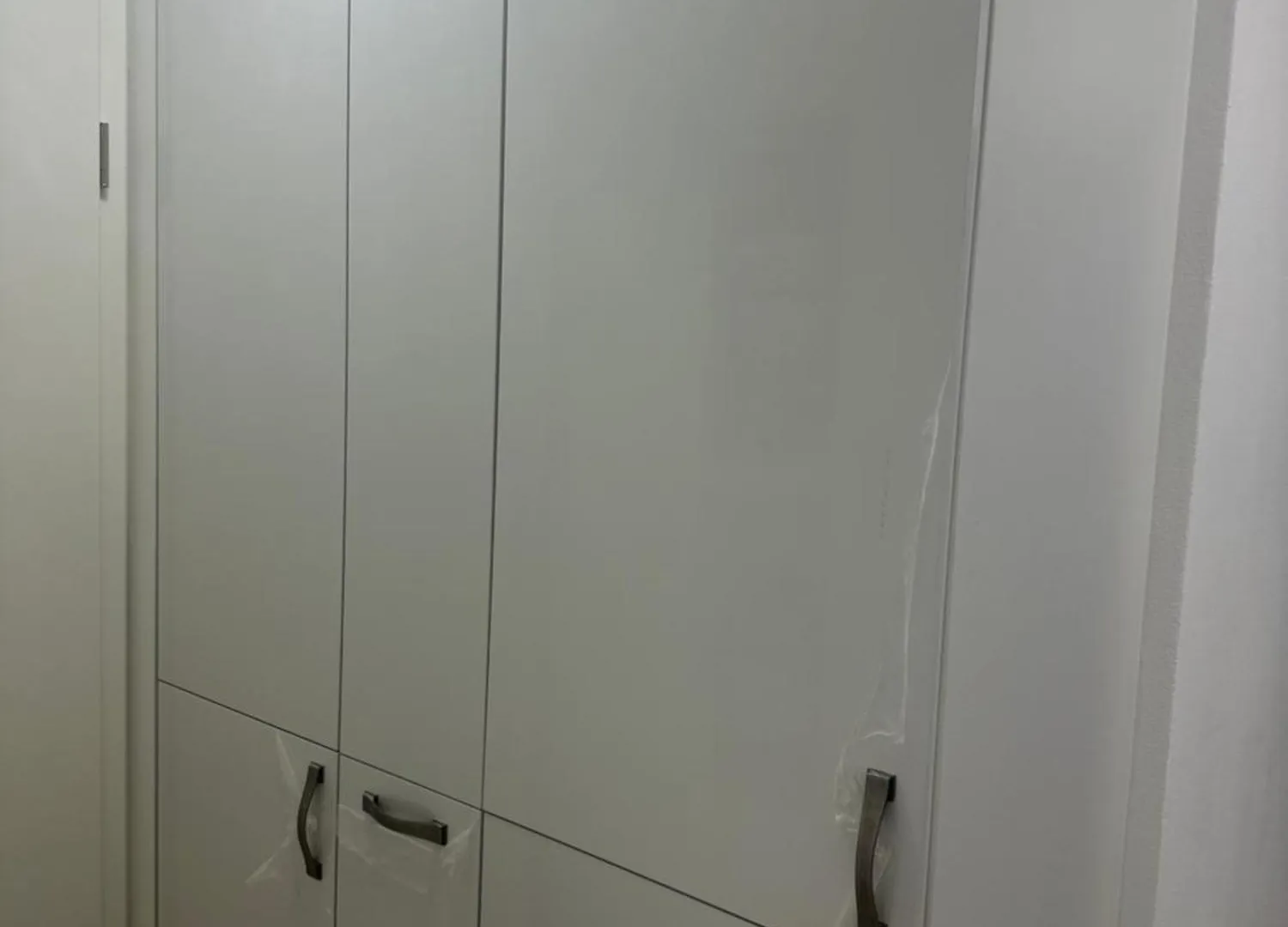 One Room Apartment With Kitchen, And Private Bathroom Near To S8 Train Line München